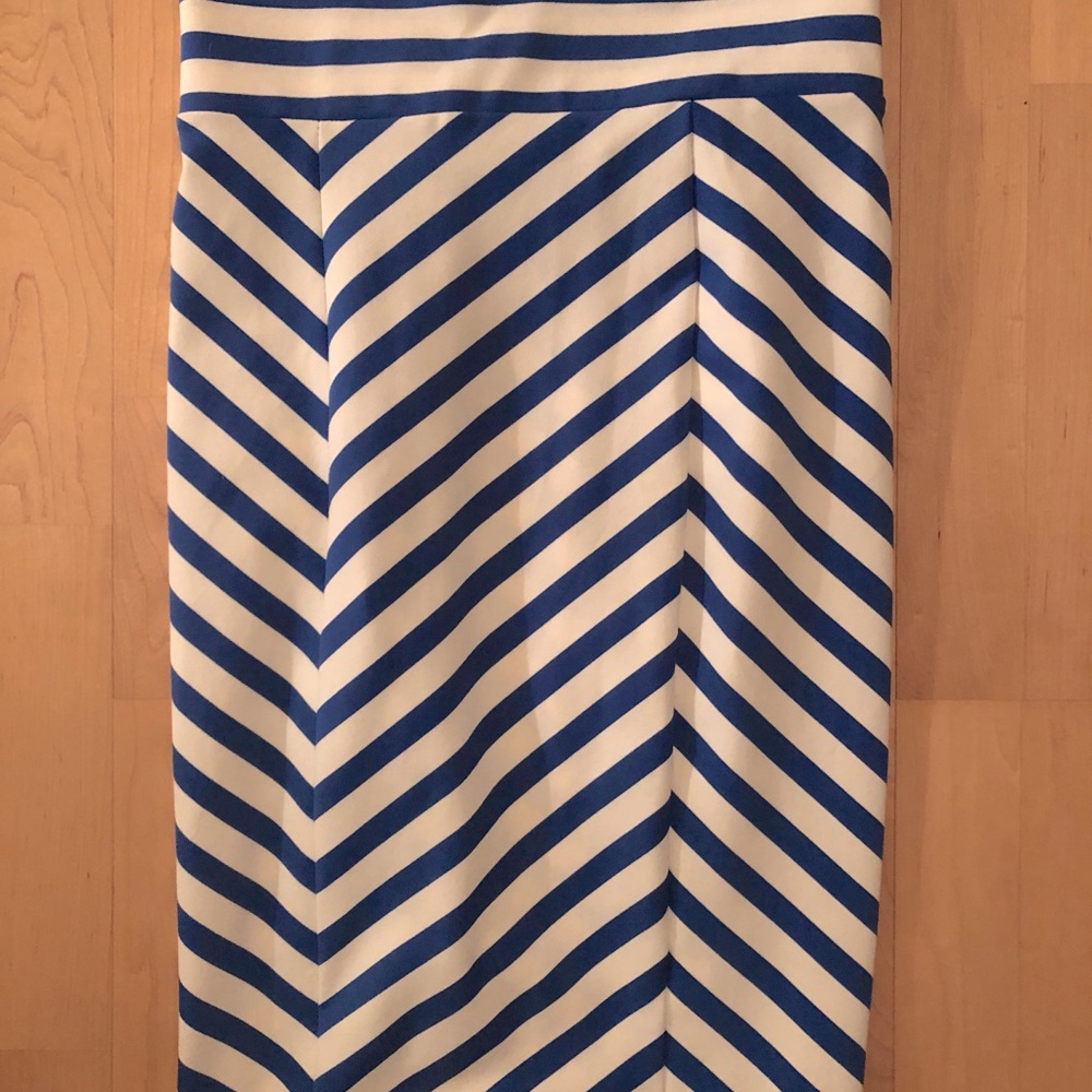 Bebe pencil skirt